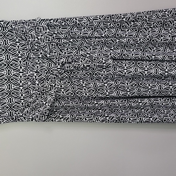 Motherhood Maternity Black White Patterned Dress Size S - Picture 6 of 7